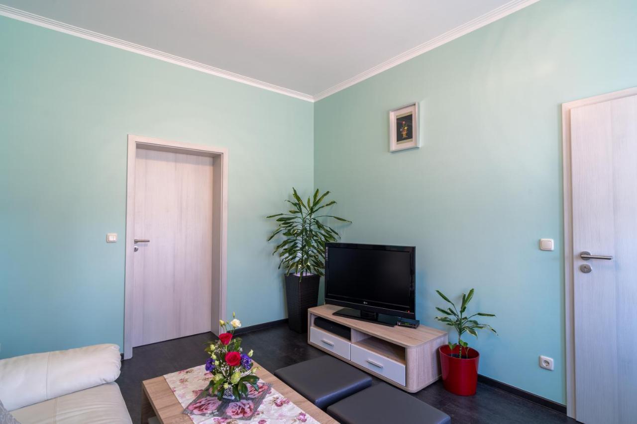 Ferienwohnung ehem. Gesundheitsamt Ueckermünde Exterior foto